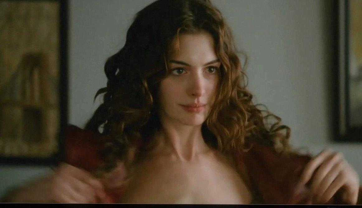 Anne hathaway nude in love