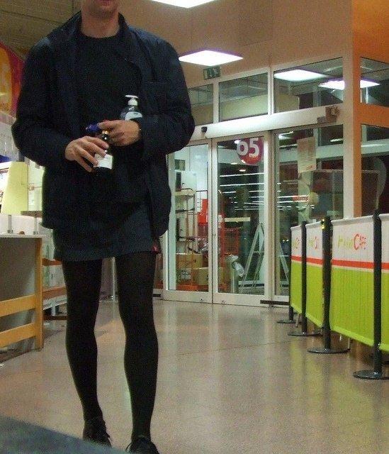 Red F. reccomend Man in pantyhose