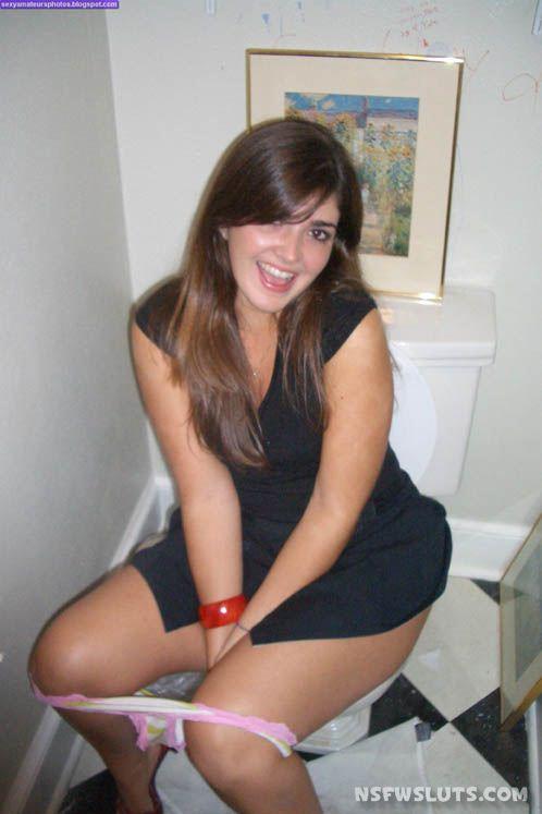 best of Girl nude toilet Upskirt