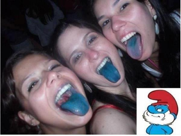 Hey papa smurf can i lick your ass