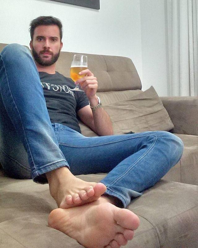 Celebrities with male foot fetish