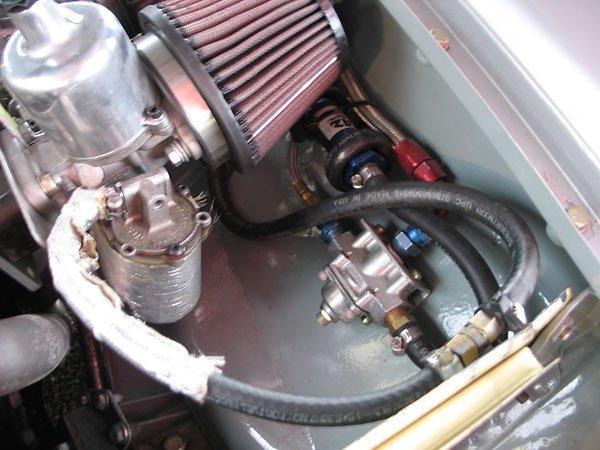 Rubble reccomend Midget fuel pressure regulator